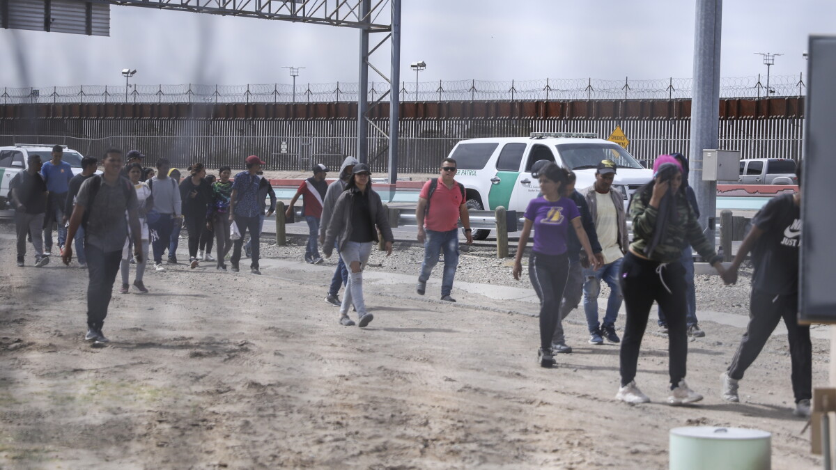 El Paso braces for federal government lifting of Title 42 - Vimarsana News