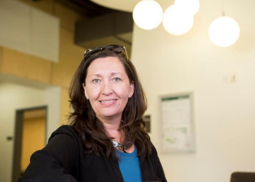 Dr.KarenHilyard.jpg