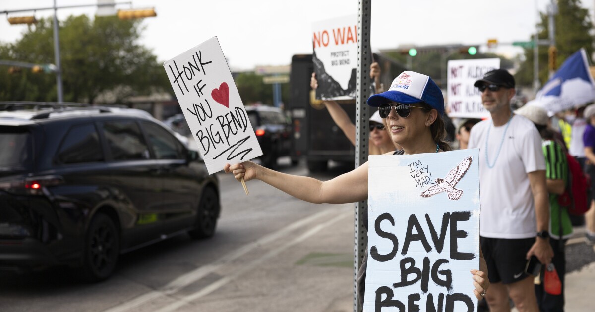 Opponents of Big Bend border construction take protest to the Texas Parks and Wildlife Commission