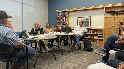 Independence leaders discuss the disincorporation petition at a meeting Aug. 19, 2026.