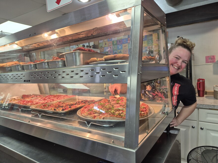 Barnhill's Westside Deli manager Amber Woodbury and her crew of pizza makers in Mason are ready for Super Bowl Sunday.