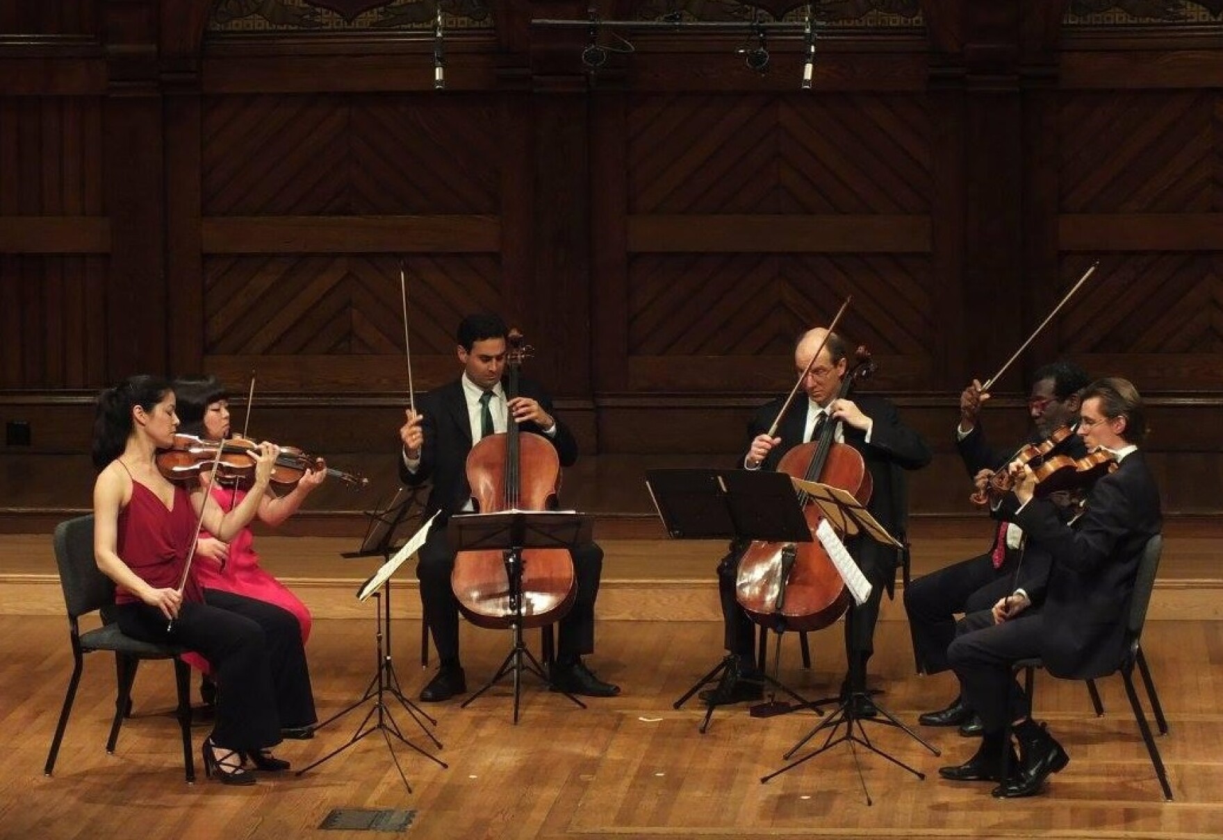 музыкальные квартеты мира. инструментальный жанр камерной музыки. создание камерной музыки. инструментальный оркестр. камерная музыка.