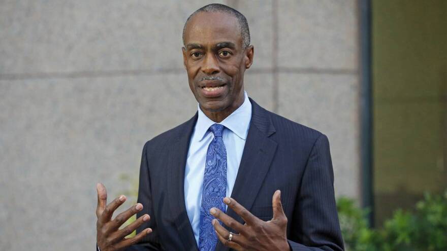 Broward Schools Superintendent Runcie To Step Aside As He Fights Felony Perjury Charge Wusf Public Media