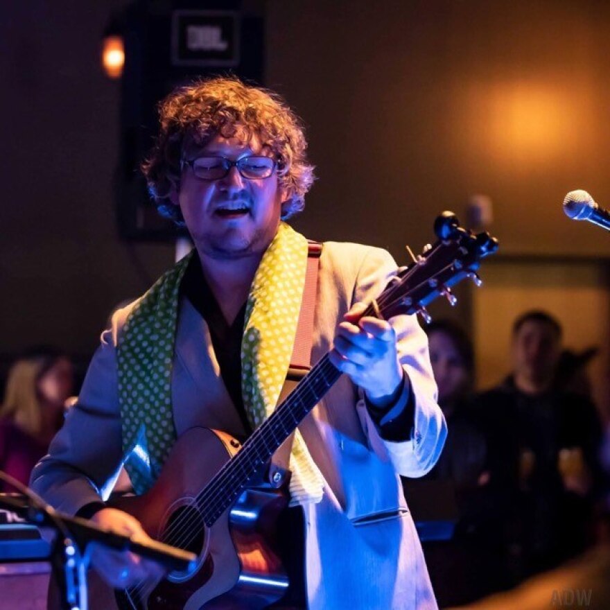 Alan Murphy of The Mighty High and Dry.