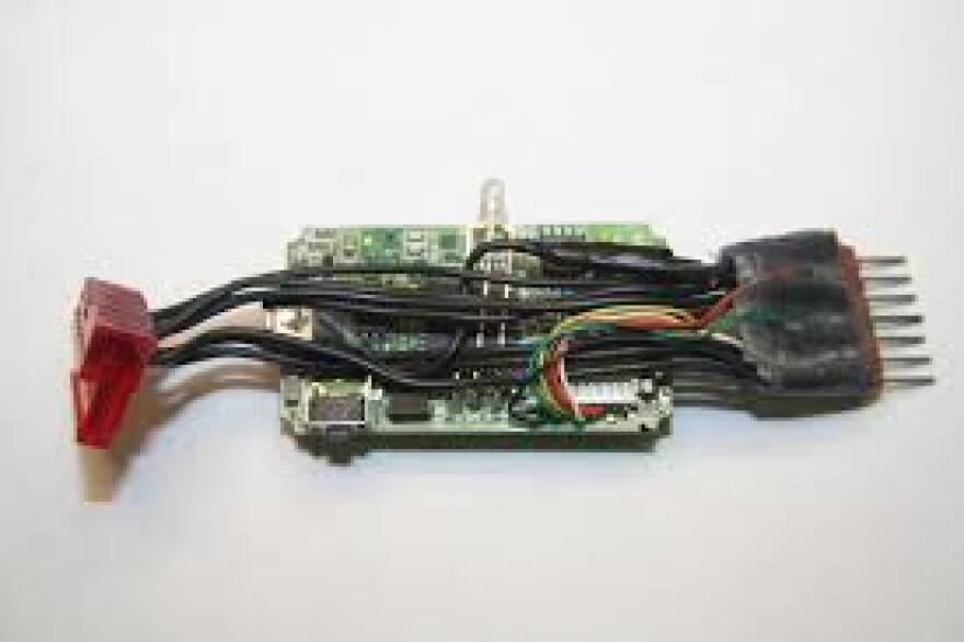 wireless gas station skimming device