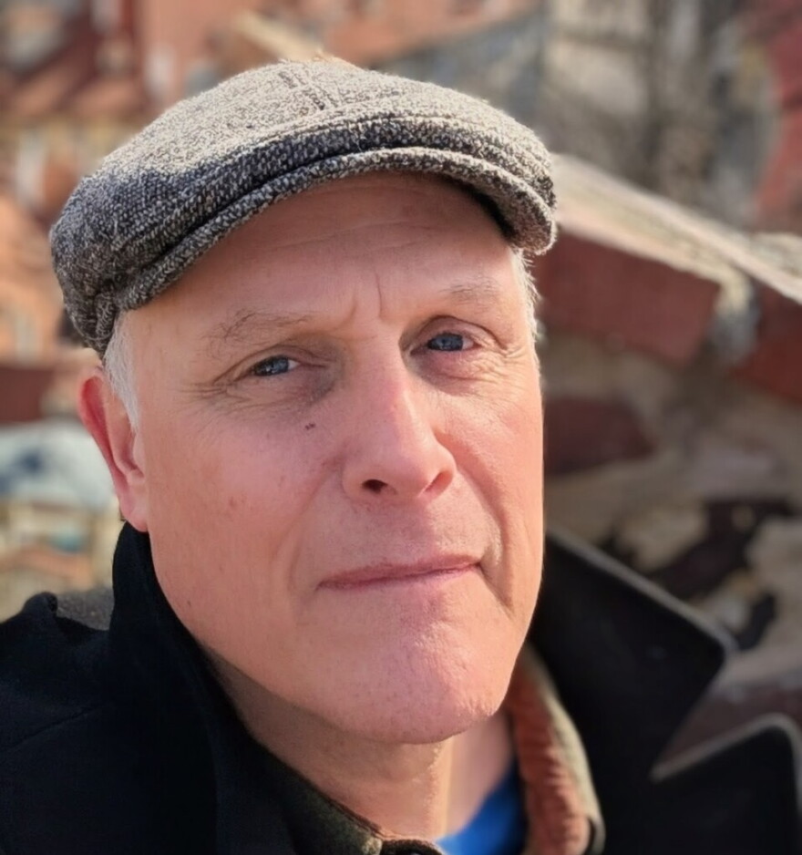 Spokane author Gregory Spatz