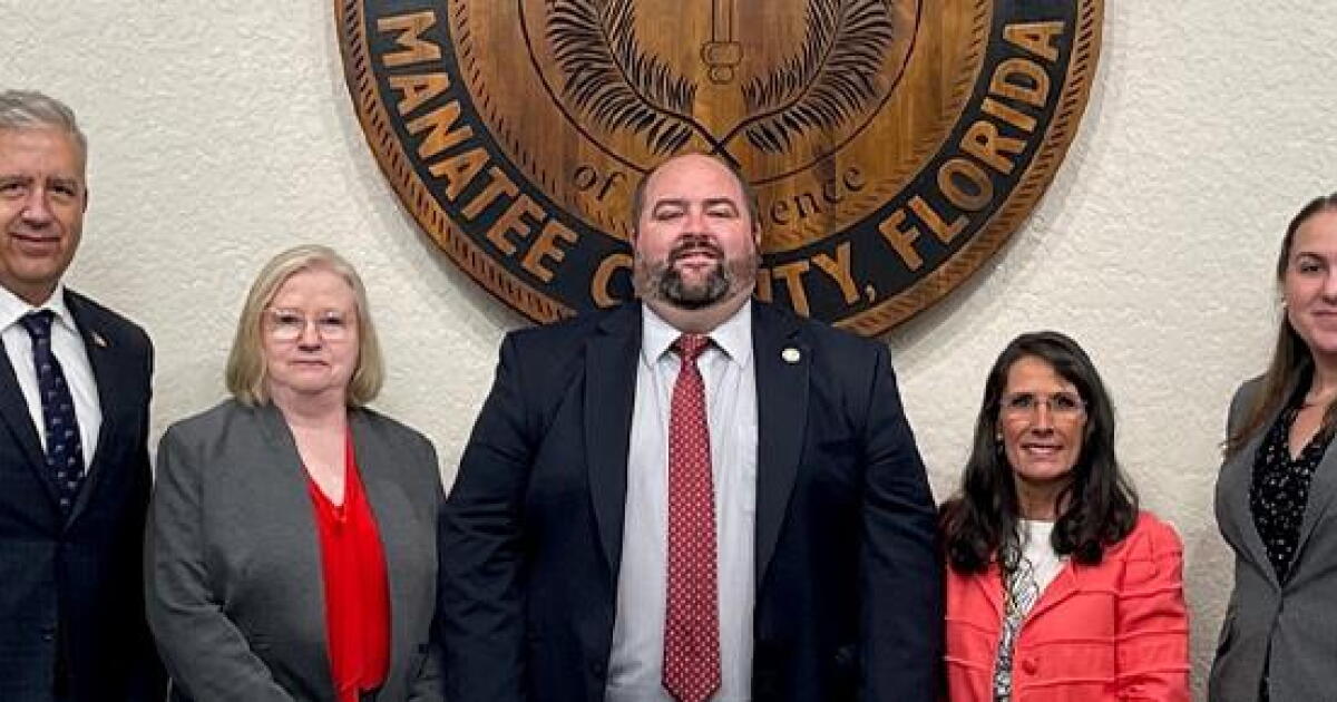The Manatee County School Board elects a new superintendent to replace ...