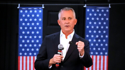 Florida Democratic gubernatorial candidate David Jolly, speaks during a town hall meeting, Saturday, Aug. 8, 2026, in Leesburg, Fla.