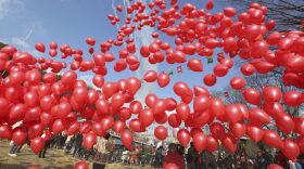 Some say releasing balloons for remembrance or celebration is an overlooked form of littering. (Ahn Young-joon/AP)