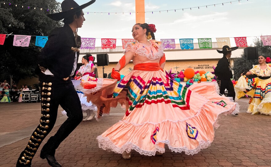 Ballet Folklorico dancers entertain the crowd.