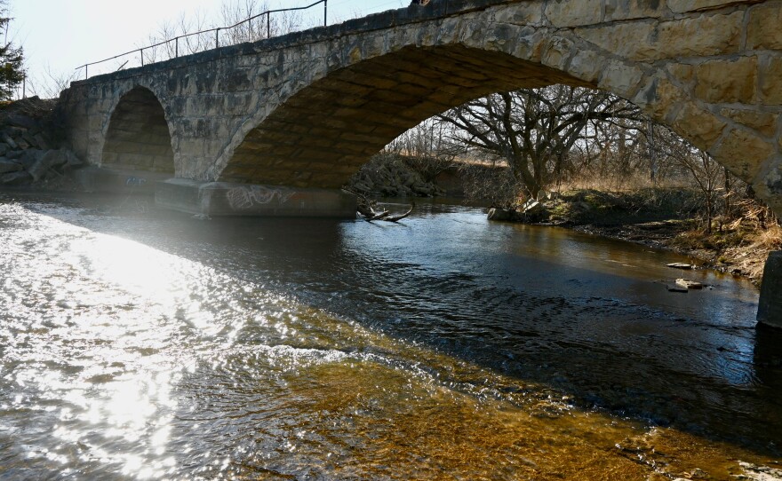 1_silver_creek_bridge_1.jpg