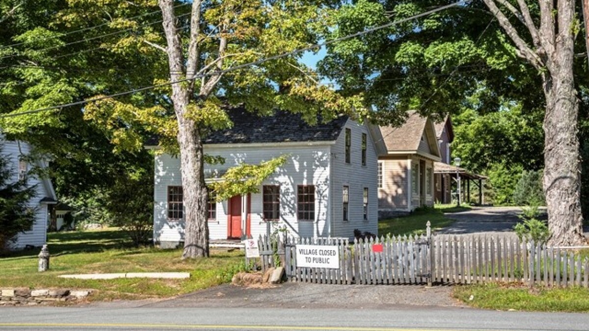 What S Iglesia Ni Cristo The Church That Bought An Abandoned Connecticut Village Connecticut Public