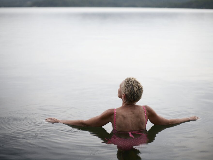 Stock image woman in water.