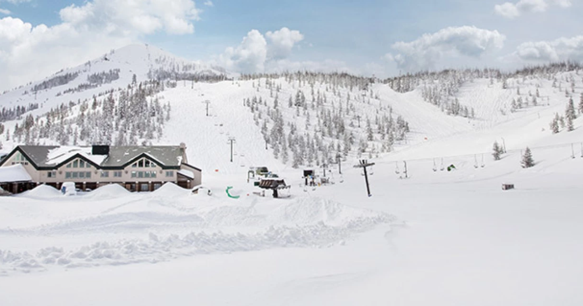 Rising cost of going downhill - Skiing more expensive in Oregon