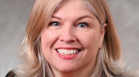 Lauri Shillings has a background as a multimedia professional. She has served as chair of the Libertarian Party of Hamilton County since 2021.