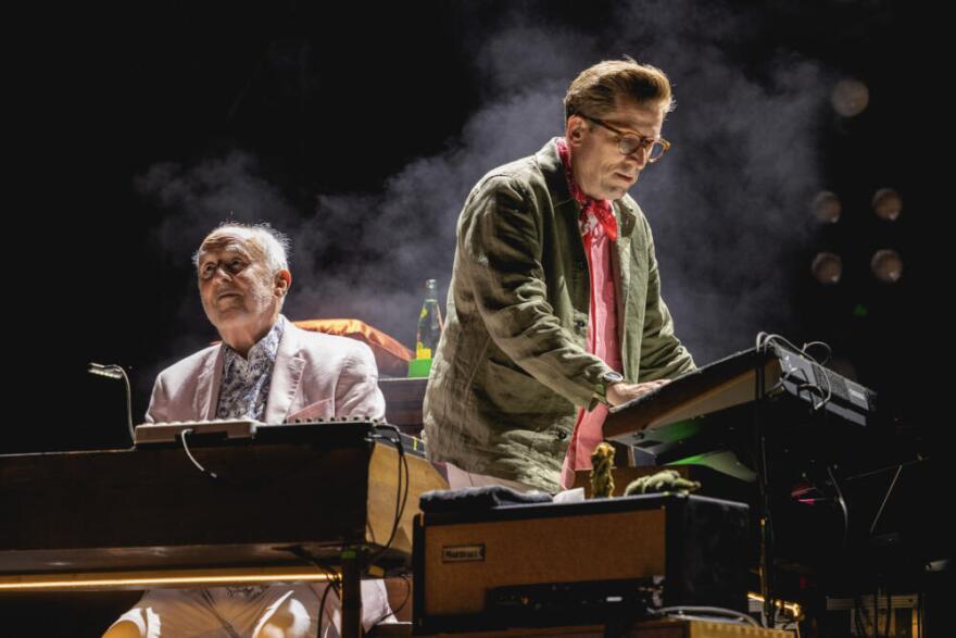 Mikael Jorgensen and Bob James perform together. (Courtesy of Ken Pappanduros)