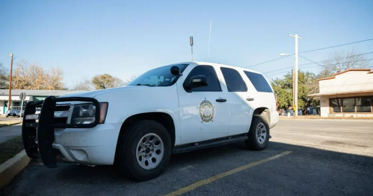 Texas gives $125 million to rural sheriffs and prosecutors for pay ...