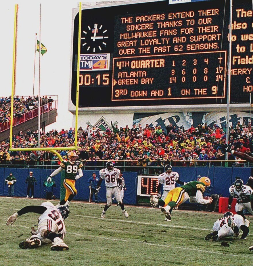 Remembering the Packers' clutch final game in Milwaukee Radio Milwaukee