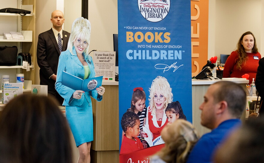 How Dolly Parton Brought Art And Accessibility To McLean County WGLT how-dolly-parton-brought-art-and-accessibility-to-mclean-county-wglt