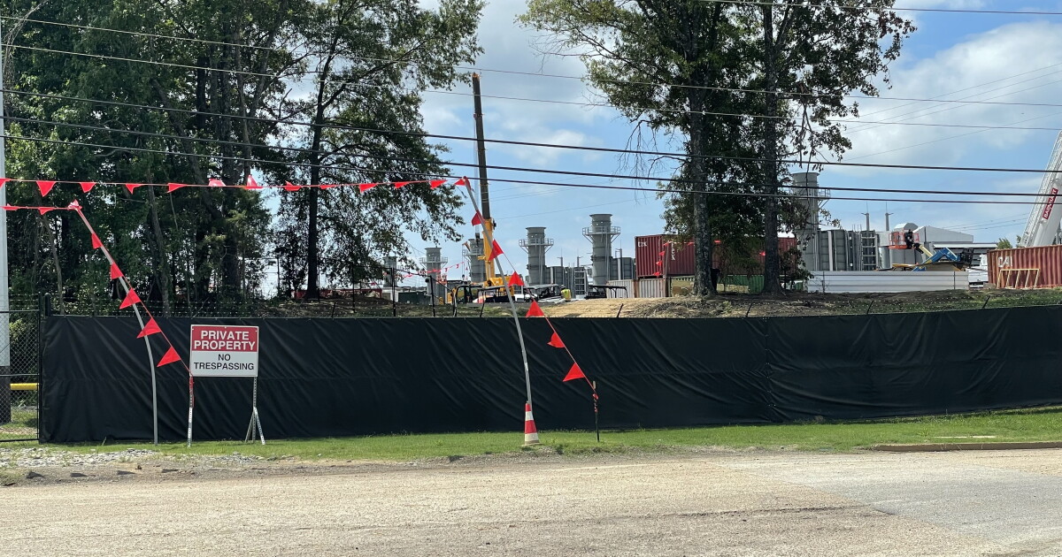 Data Center Dilemma: What's it like to live next to Elon Musk's 'Colossus Cluster'