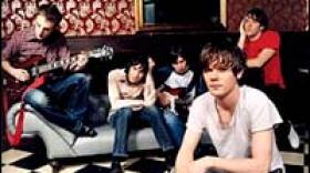 The Scottish band Idlewild pairs dark lyrics with brightly blustering, timeless rock.