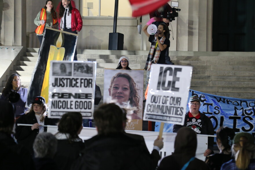 Louisville Metro Council declines to revive ICE mask ban measure