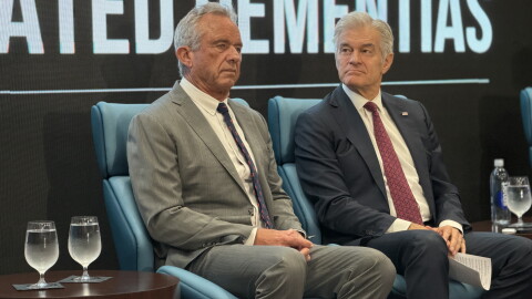 United States Secretary of Health and Human Services Robert F. Kennedy, Jr., left, and Mehmet Oz, right, administrator of the U.S. Centers for Medicare and Medicaid Service, at Broward Health Medical Center in Fort Lauderdale on Thursday Oct. 22, 2026.