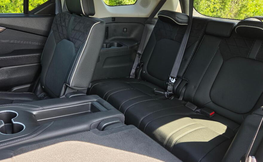 2026 Honda Pilot AWD Elite row 3