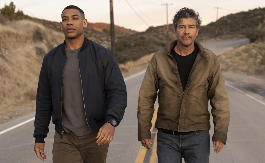 Aaron Pierre as John Stewart and Kyle Chandler as Hal Jordan in ‘Lanters.’`
