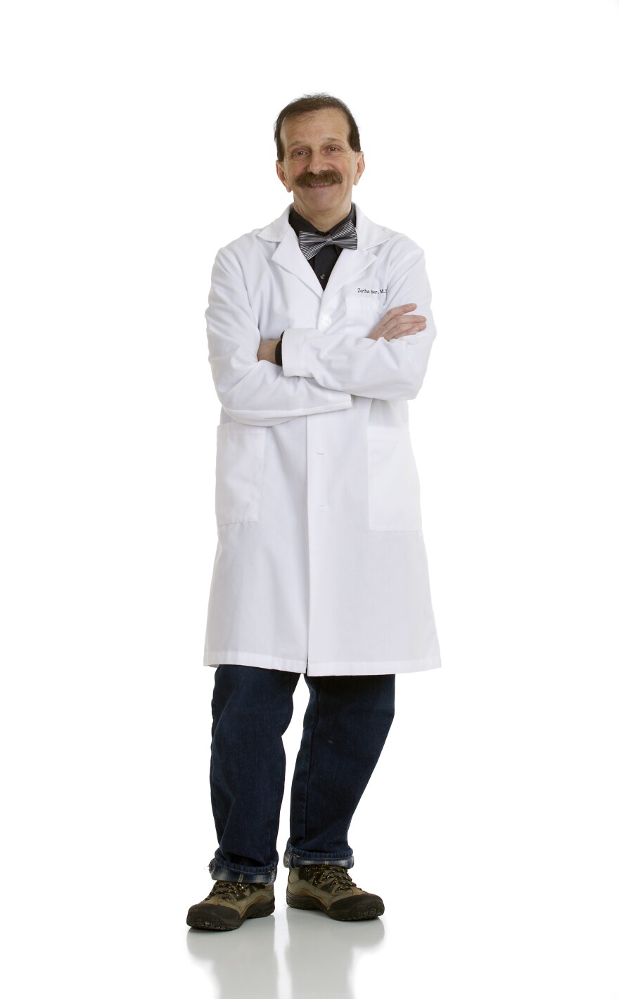 2013-drzorbapaster-3-white_coat_standing1029.jpg