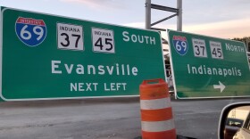 I-69 signage installation from 2018. (WFIU/WTIU News)