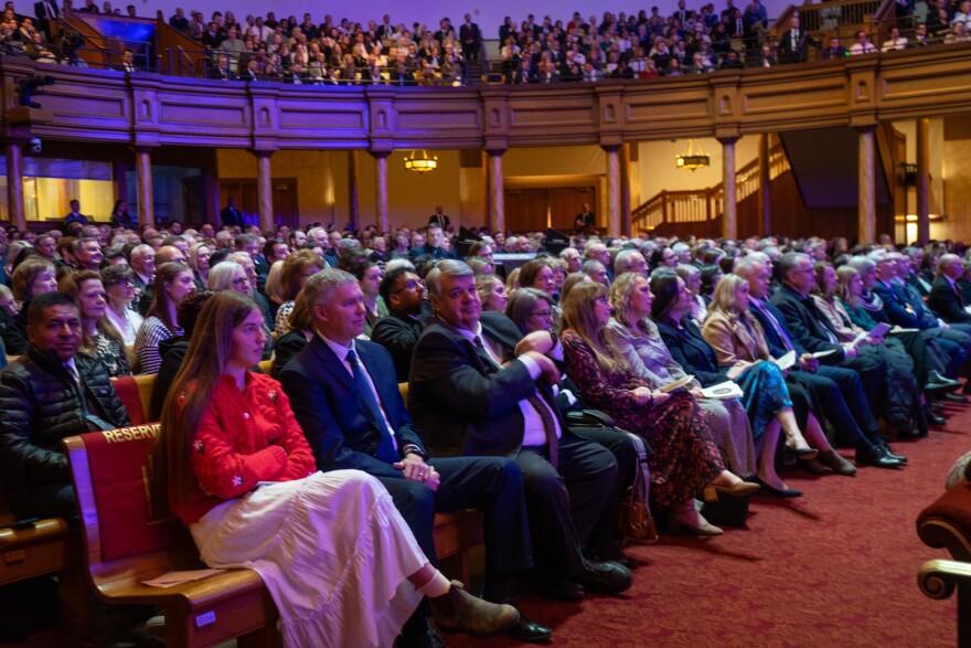 Jeffrey R. Holland’s funeral was open to the public, and the program included remarks from his family.