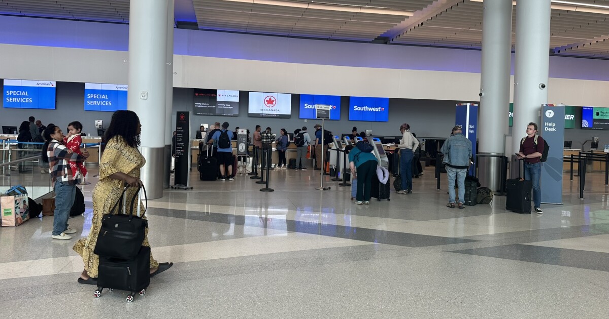 Airport security delays continue nationwide as Charlotte Douglas warns travelers to plan ahead