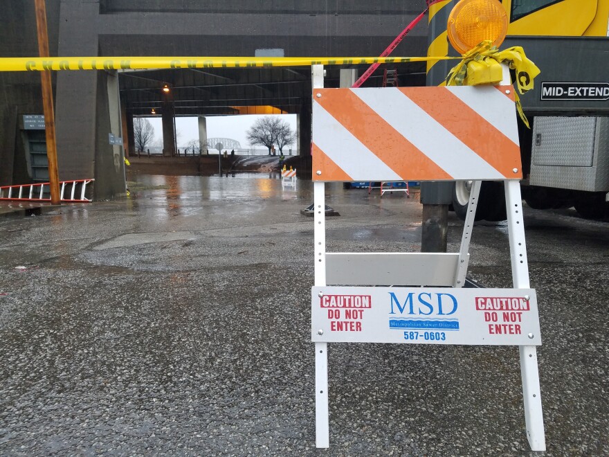 MSD Raising Flood Gates