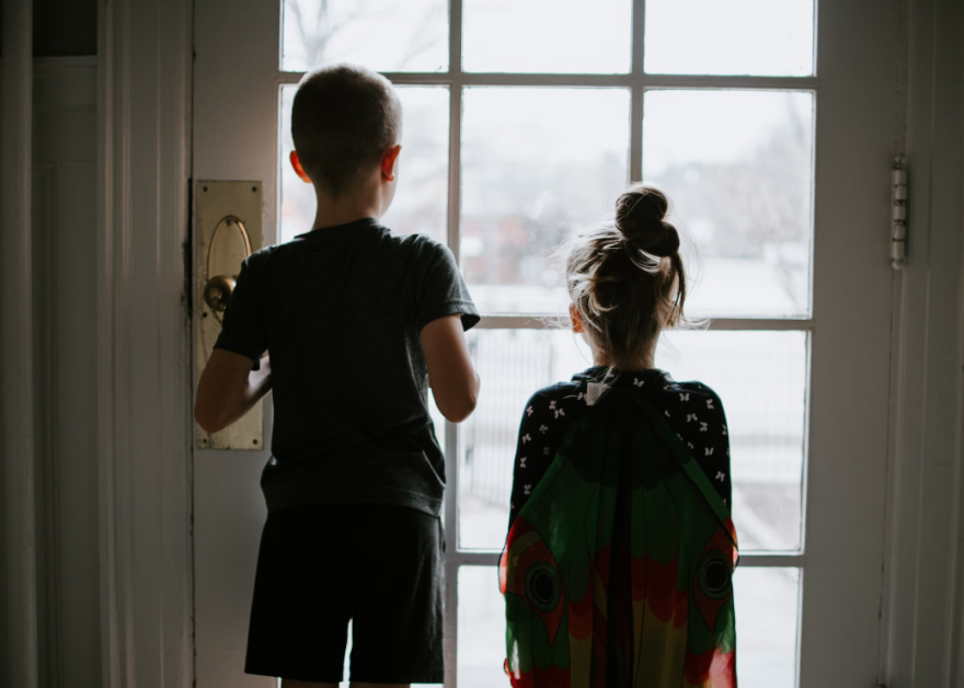 children looking outside