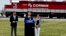 Kentucky Transportation Secretary Jim Gray, U.S. Transportation Secretary Pete Buttigieg, Lexington Mayor Linda Gorton