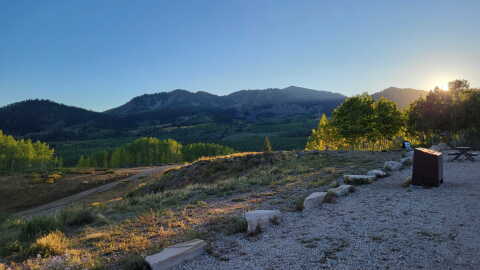 The Bonanza Loop trail can be accessed from the Bonanza Flat trailhead.