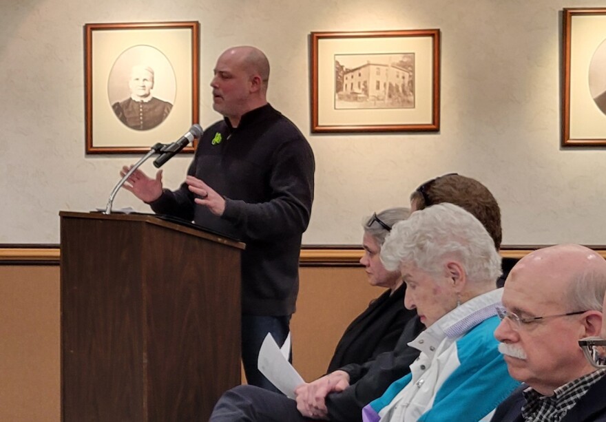 NIRPC Active Transportation Planner Mitch Barloga speaks to the Munster Town Council on March 18.