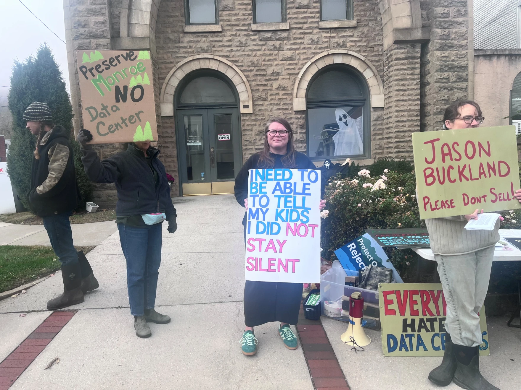 Residents gather in Giles to protest potential Monroe County data center