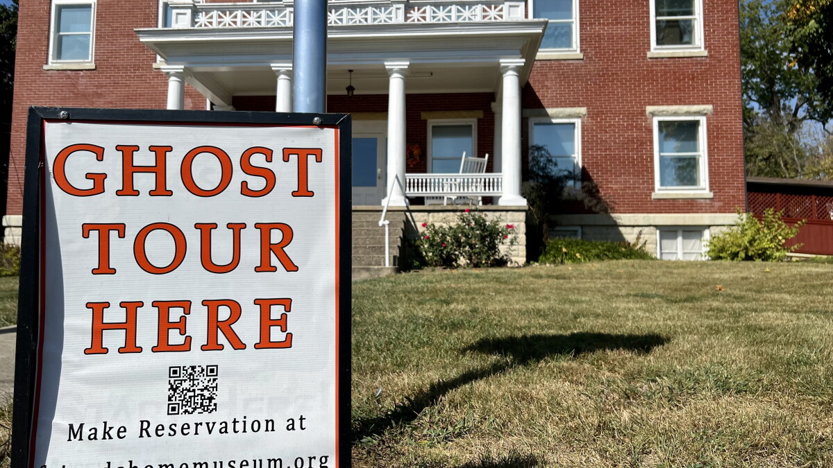 'The most haunted village in Ohio' says ghosts are just part of the charm - Vimarsana News