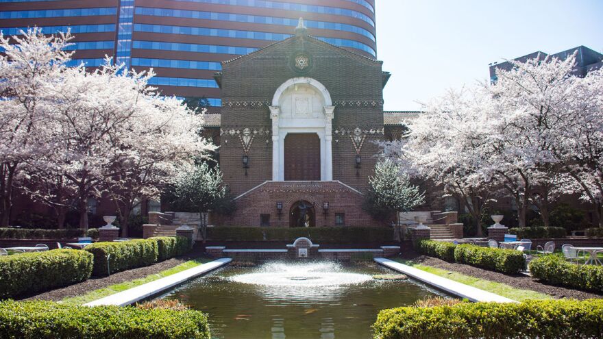 R. Perez/Penn Museum