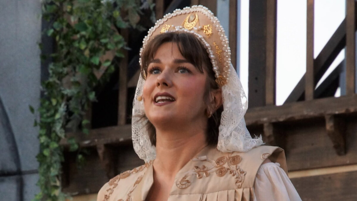 Theater Talk: Final weekend for TAMING OF THE SHREW starring Sandra Roberts; Lisa Hinca stars at Desiderio's; Artie Award winning Katy Clancy remembered; David Bondrow to be remembered tomorrow at Lancaster Opera House
