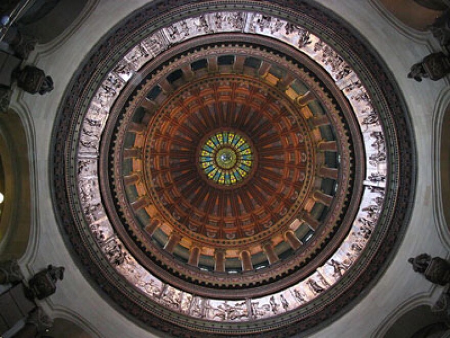 The interior of the dome of the Illinois Capitol building.