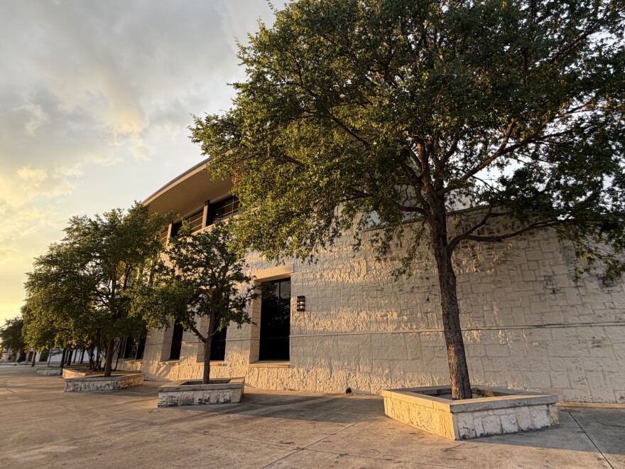 exterior of The Kathleen C. Cailloux City Center for the Performing Arts