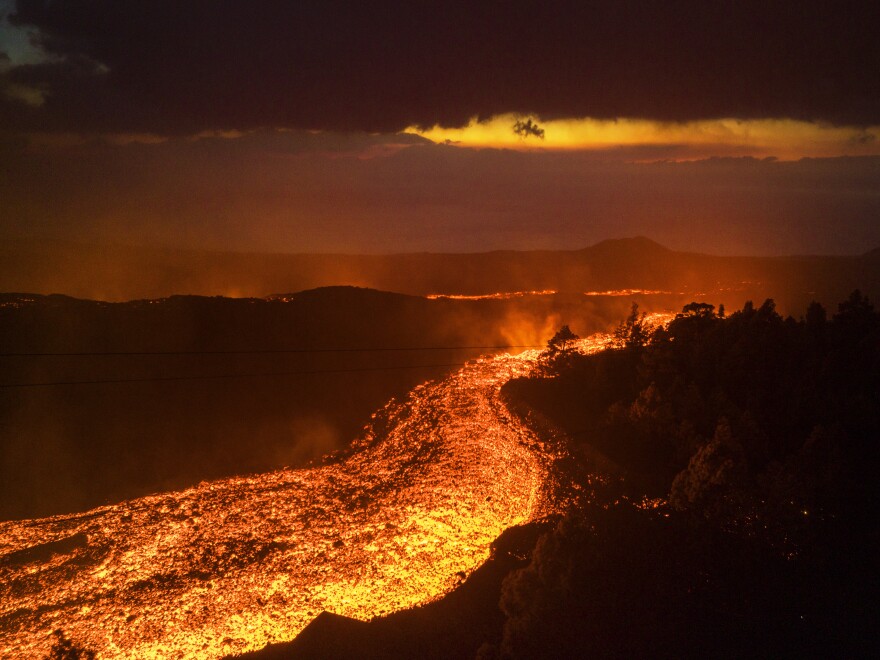 Lava flows on La Palma on Nov. 29.