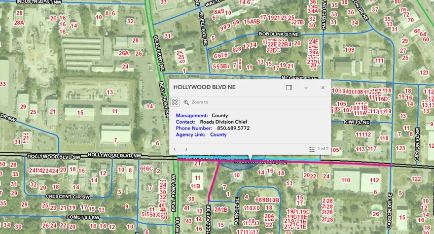 A screenshot of the tool shows the pop-up when you click on a road that informs users which municipality is responsible.