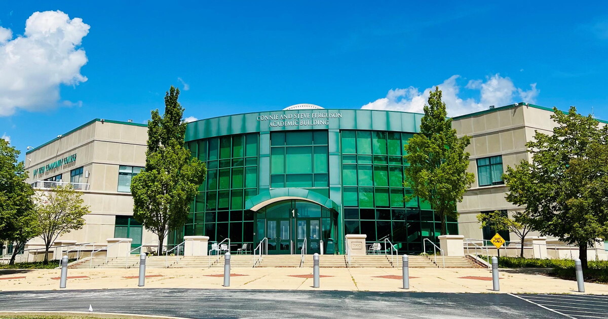 Ivy Tech partners with Mark Cuban Foundation to host free AI workshop