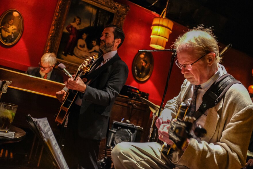 Live at Green Lady Lounge - Guitar Elation