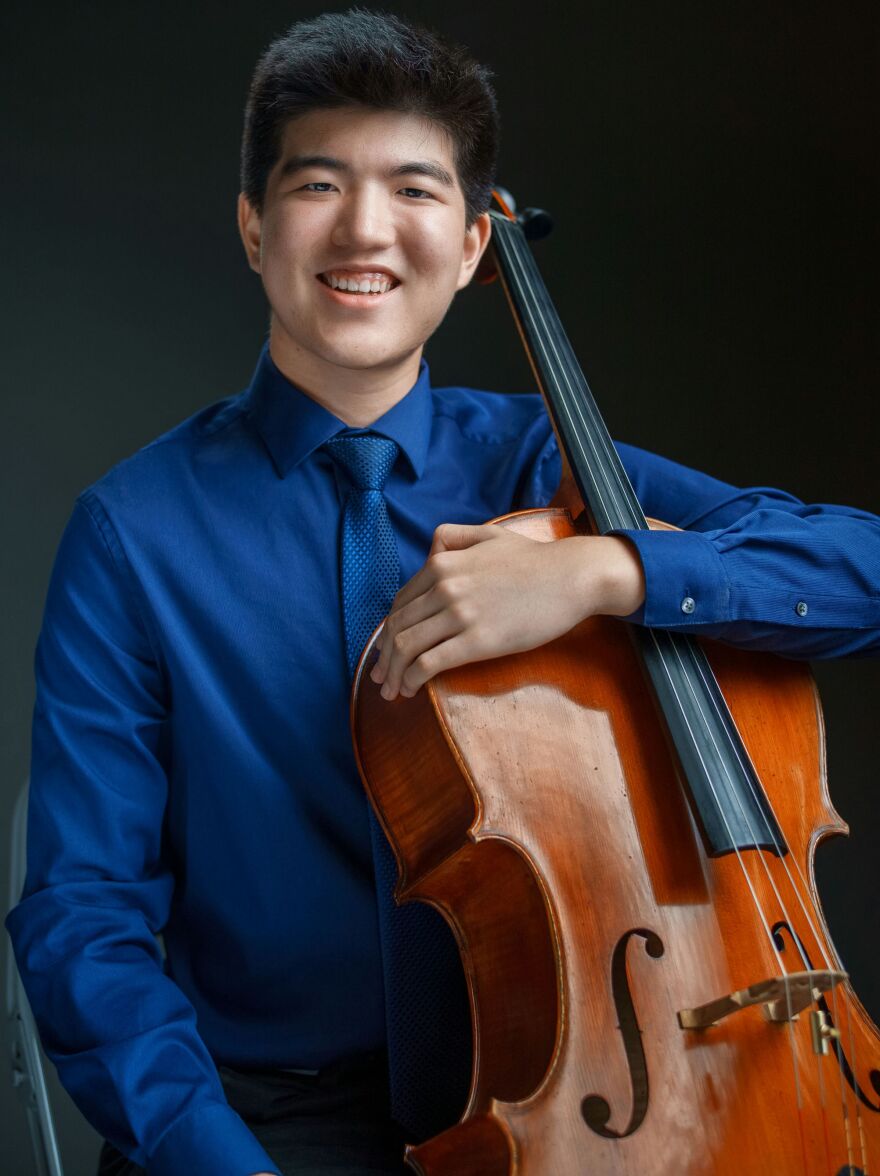 Cellist Samuel Cao