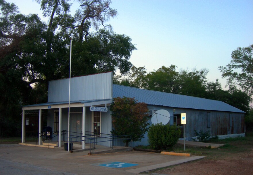 Postal Service Presents Plan to Keep Thousands of Rural Post Offices
